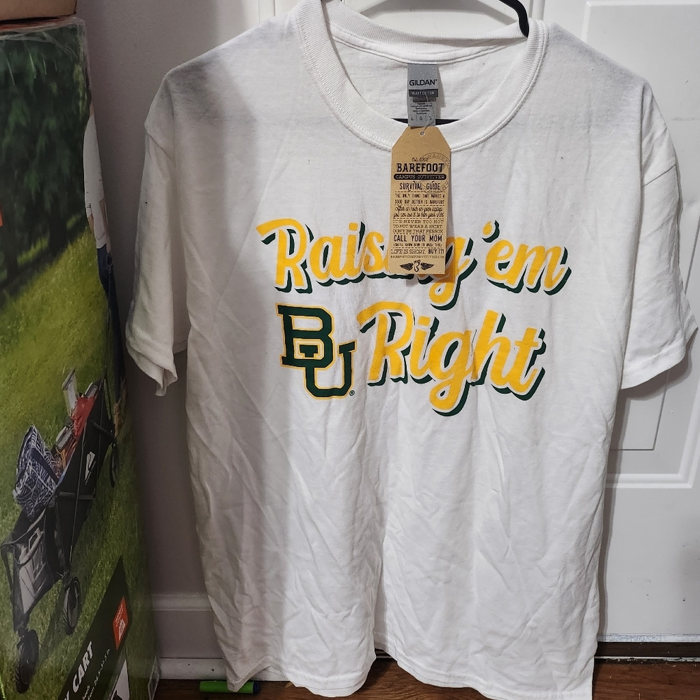 New Baylor T shirt L